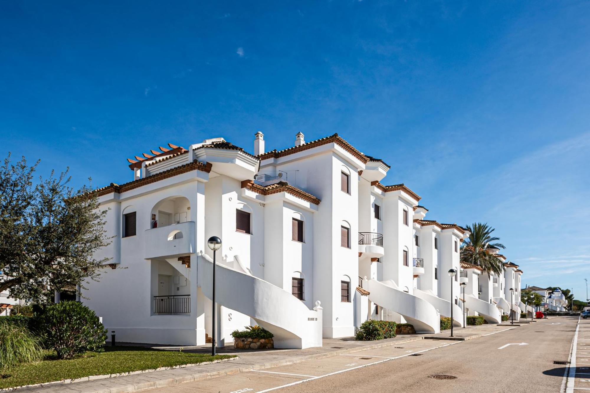 Apartamento Familiar Muy Soleado Cerca De La Playa Y Parking Incluido Chiclana de la Frontera Ngoại thất bức ảnh
