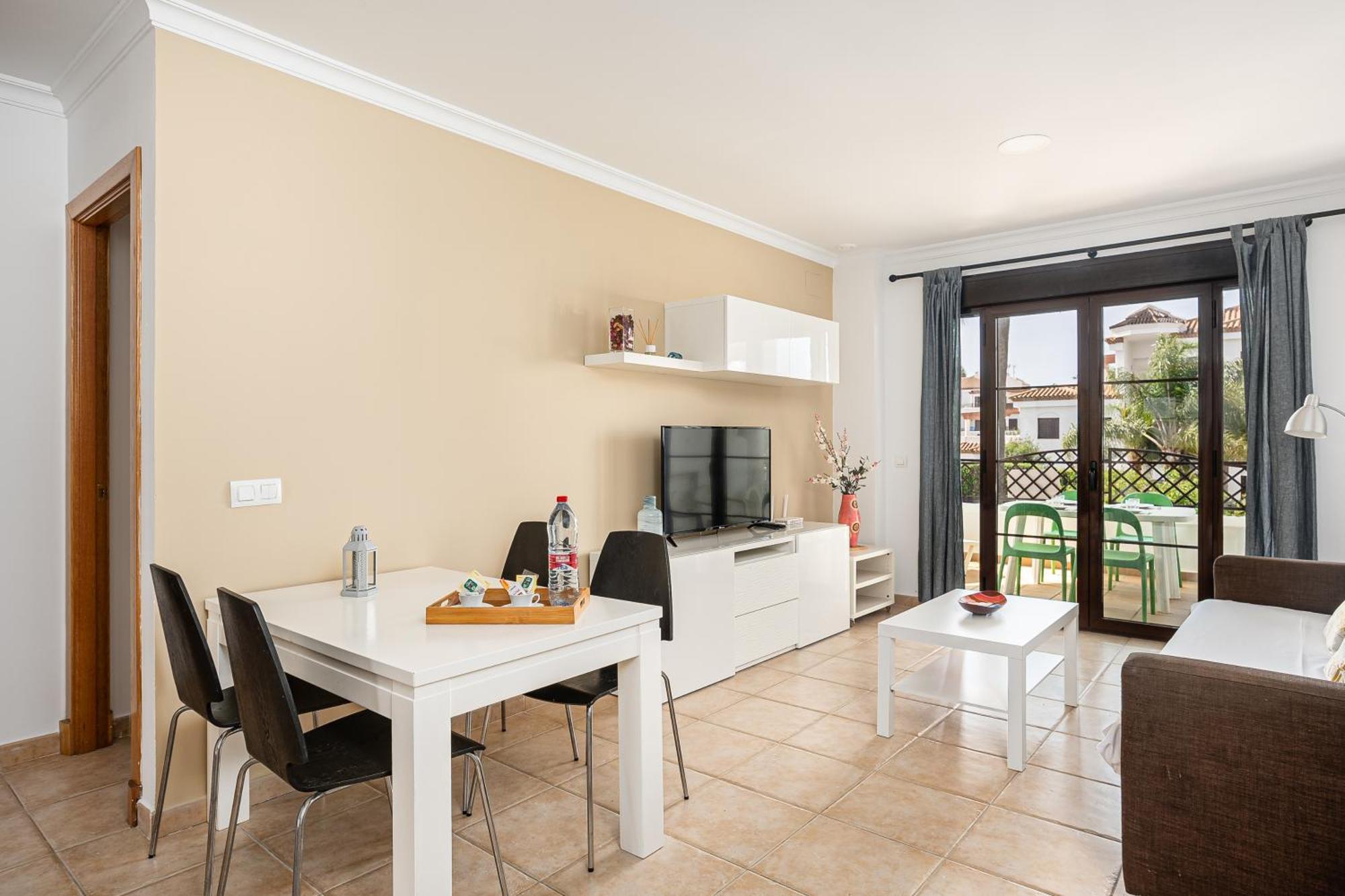 Apartamento Familiar Muy Soleado Cerca De La Playa Y Parking Incluido Chiclana de la Frontera Ngoại thất bức ảnh